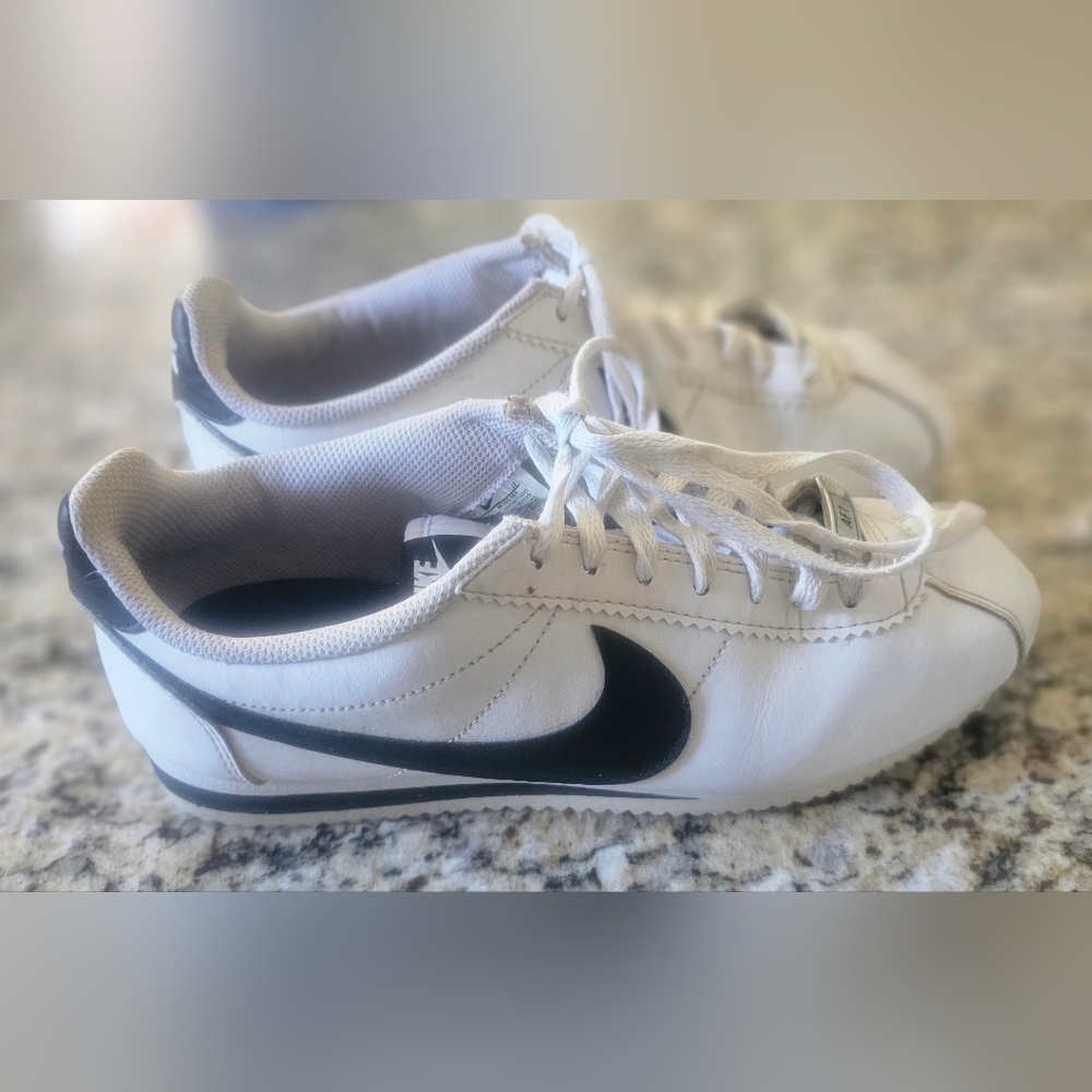 Nike Classic White and Black Cortez running shoe 8.5